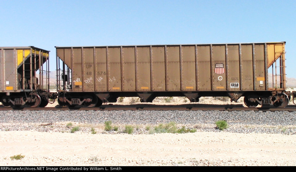 EB Unit Empty Hooper Car Frt at Erie NV -35